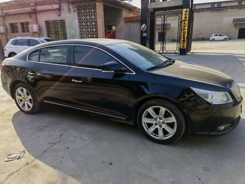 保定10年别克君越3