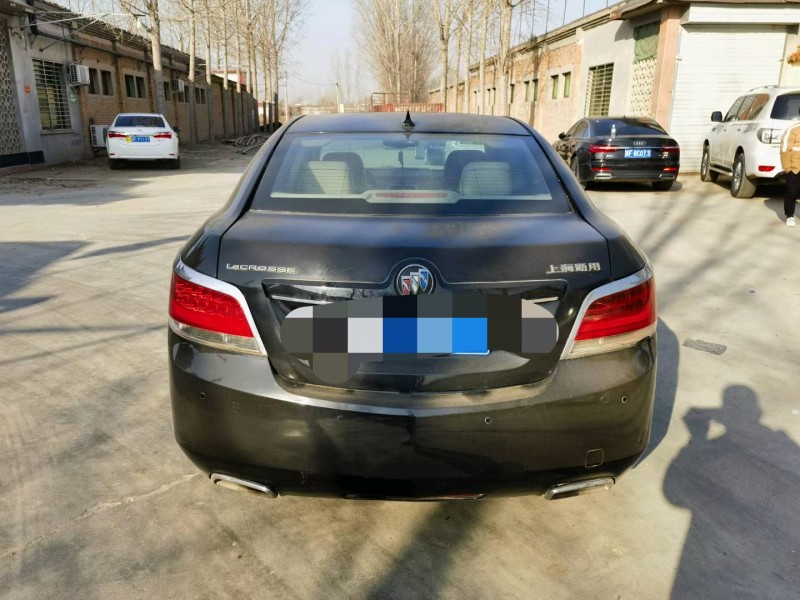 保定10年别克君越4