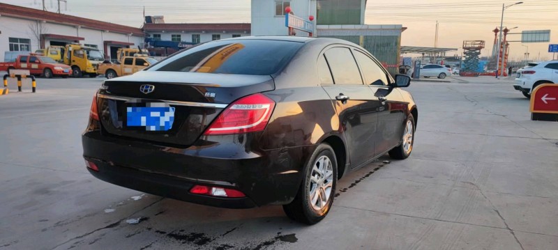 保定16年吉利帝豪5