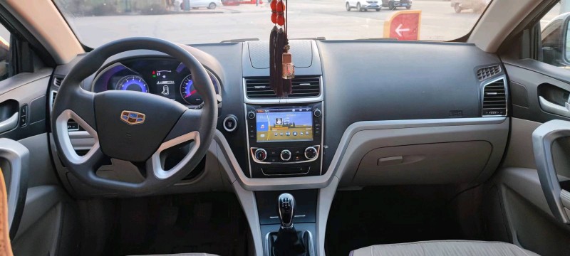 保定16年吉利帝豪8