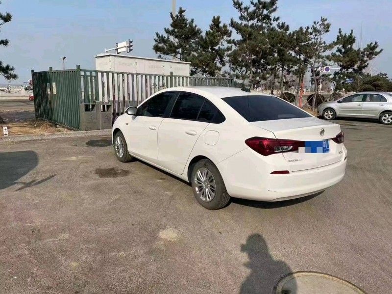 枣庄21年别克凯越2