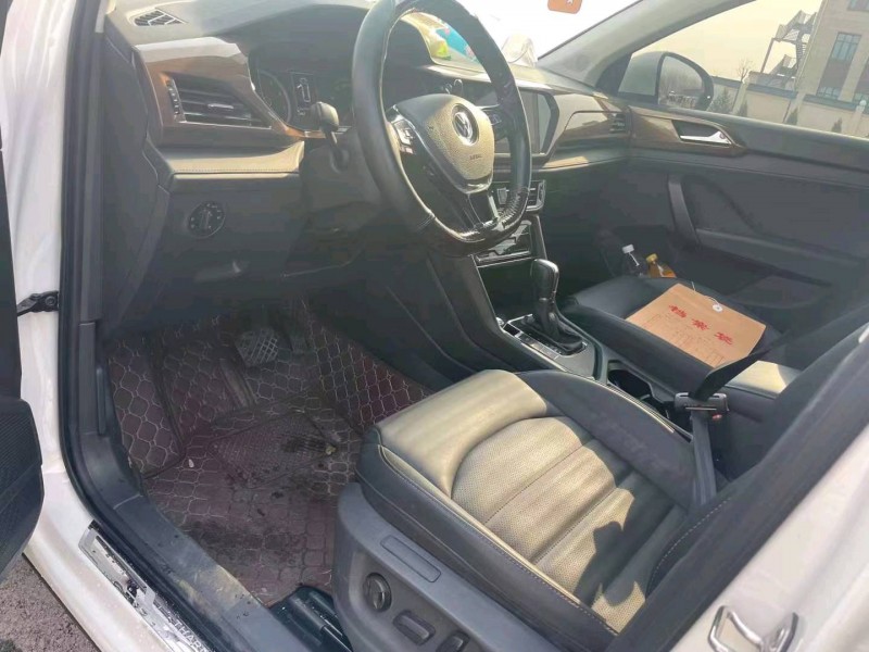 邯郸22年大众途岳8