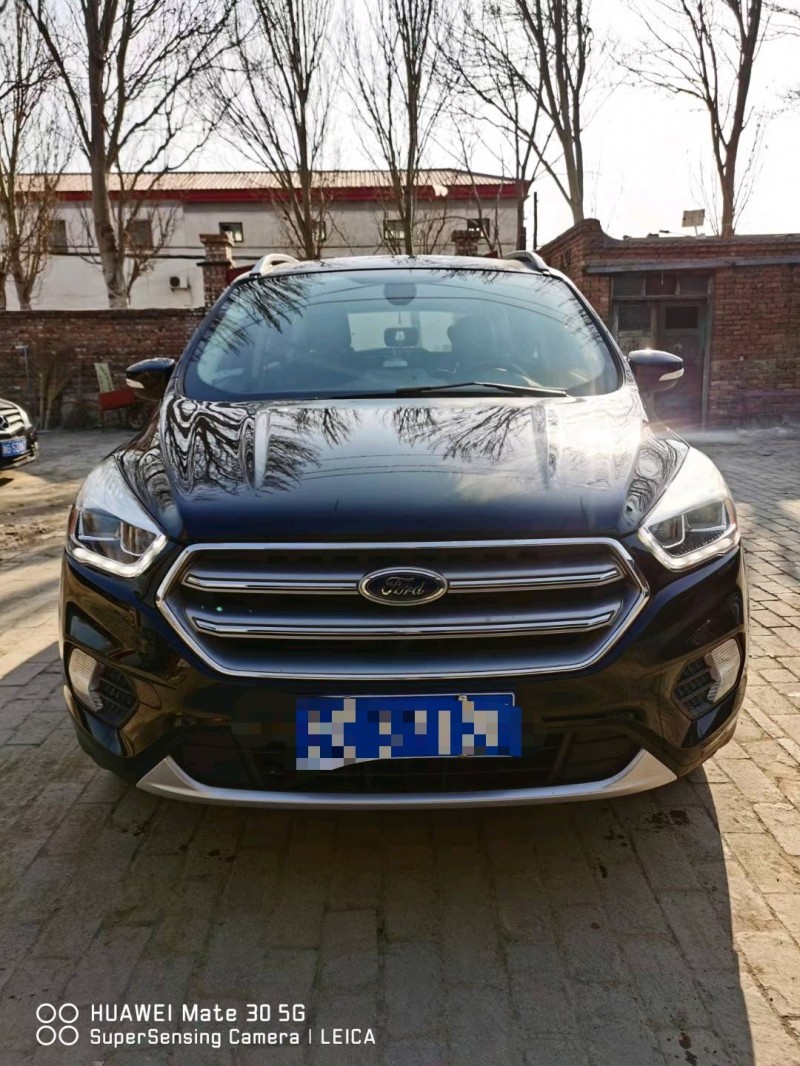 保定17年福特翼虎1