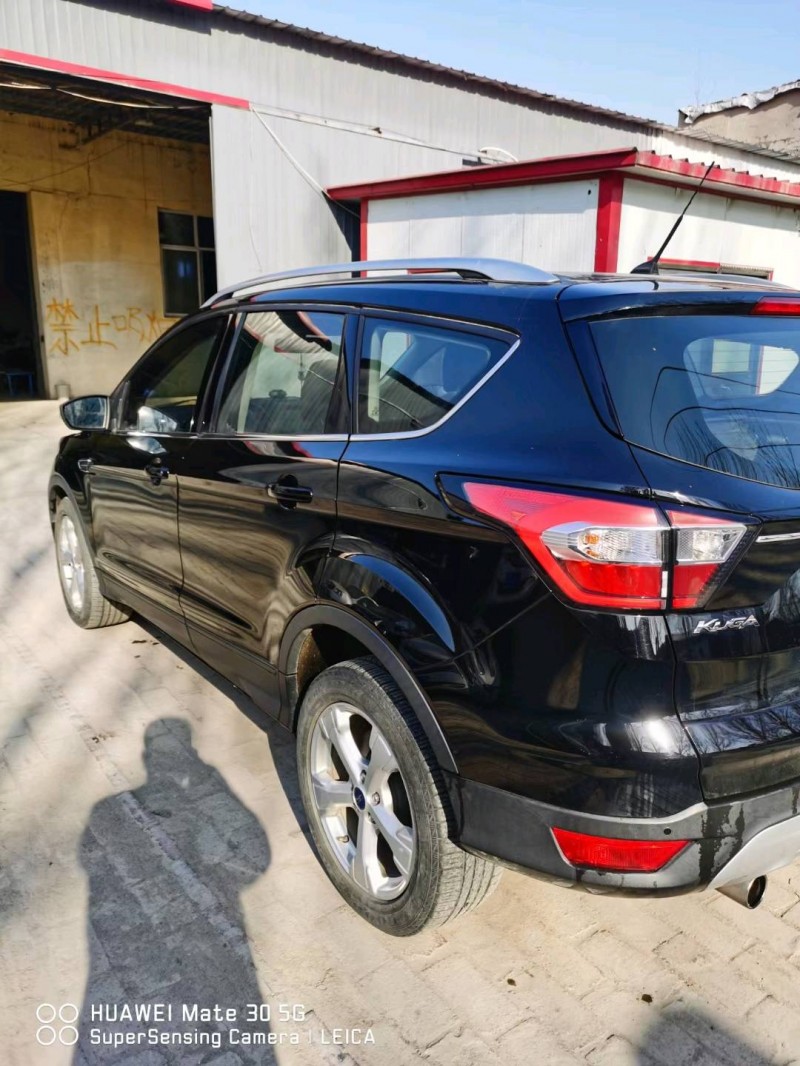 保定17年福特翼虎8