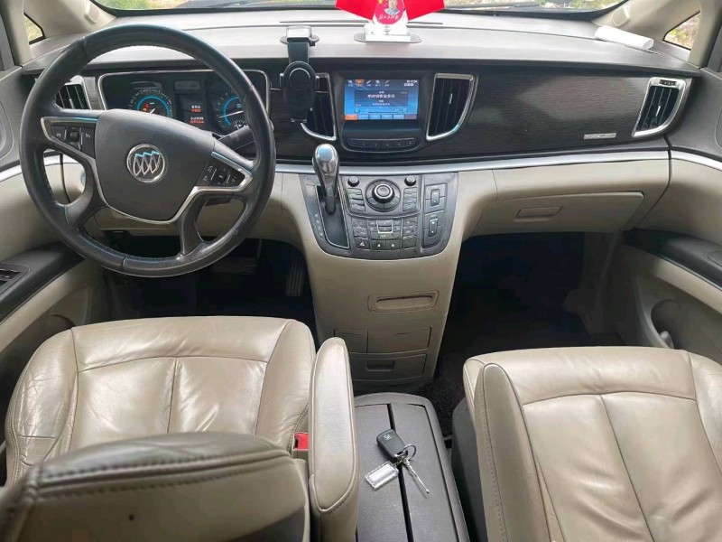 梧州11年别克GL84