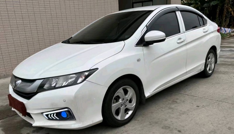 广州17年本田锋范2