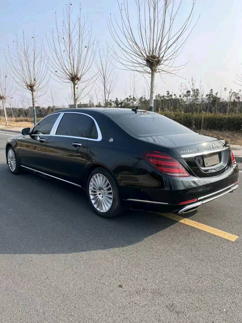 徐州18年奔驰迈巴赫S级4