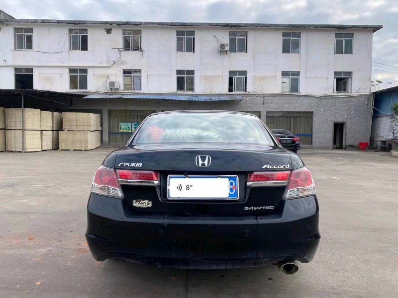 珠海13年本田雅阁9