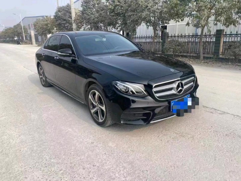宜昌18年奔驰E8