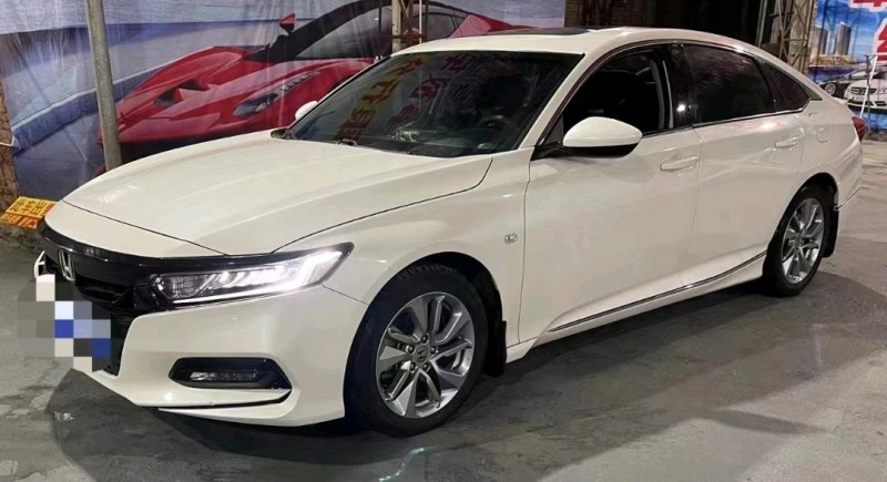 珠海19年本田雅阁4