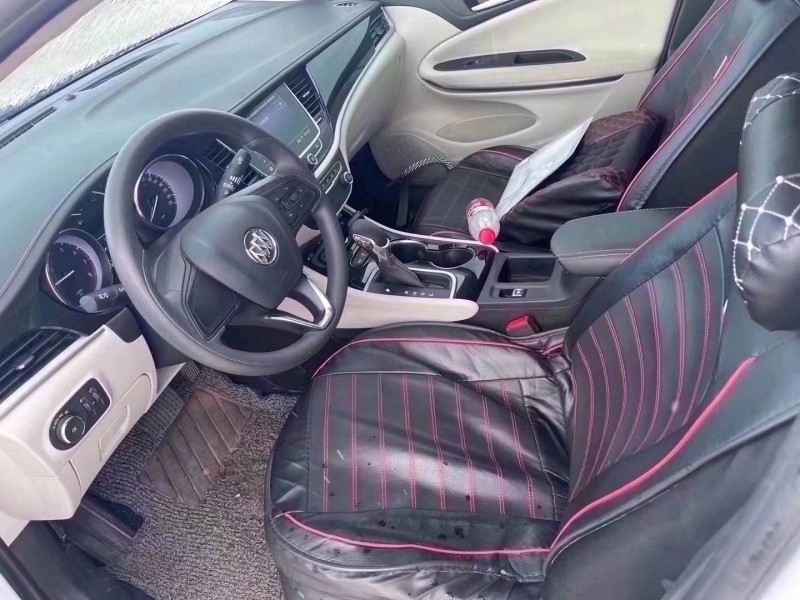 嘉兴21年别克威朗4