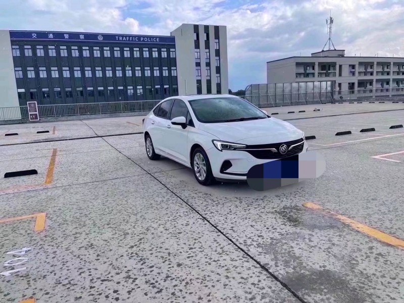 嘉兴21年别克威朗6