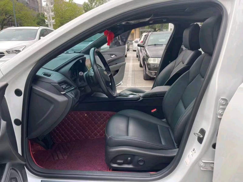 邯郸20年凯迪拉克CT44