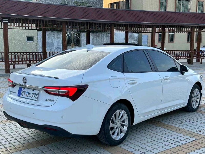 广州21年别克威朗2