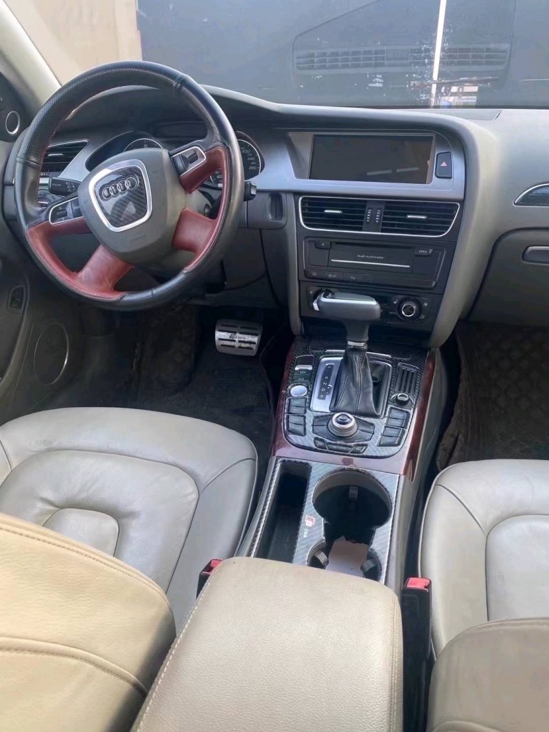 济南11年奥迪A4L4