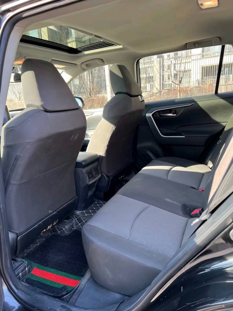 沈阳21年丰田RAV4荣放4
