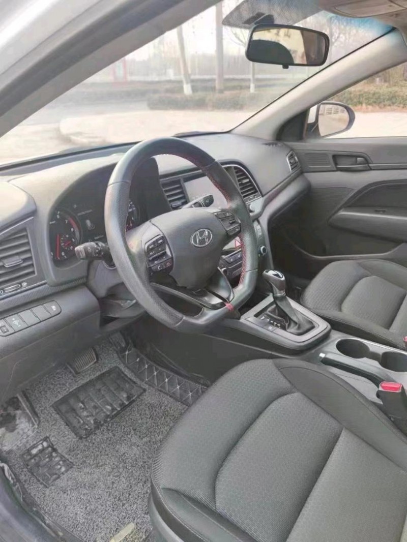 济南17年现代领动2