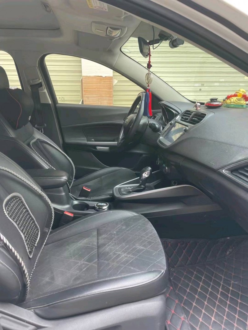 中山20年福特福睿斯5