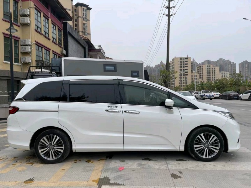 珠海18年本田奥德赛3