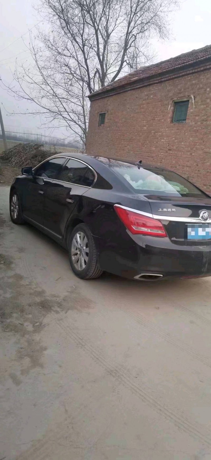 济宁13年别克君越6