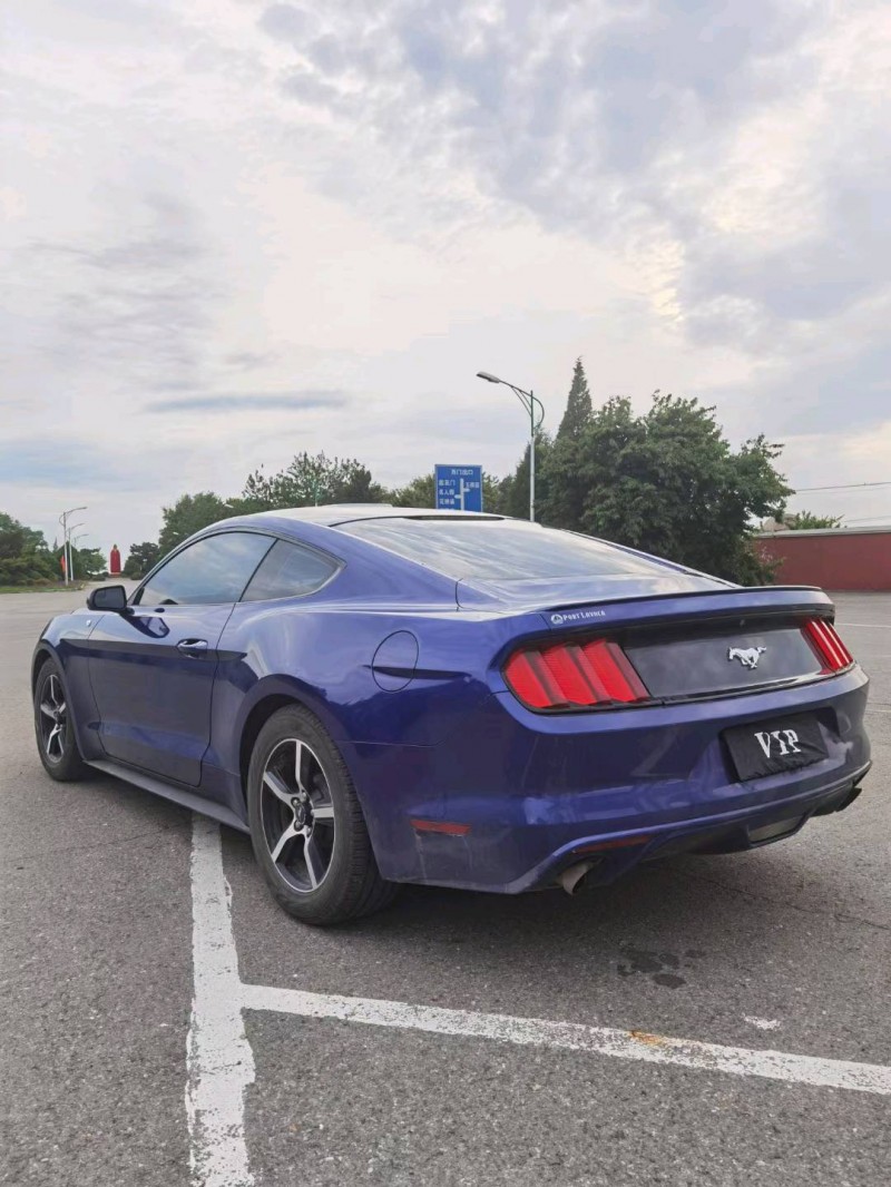 沈阳16年福特野马8