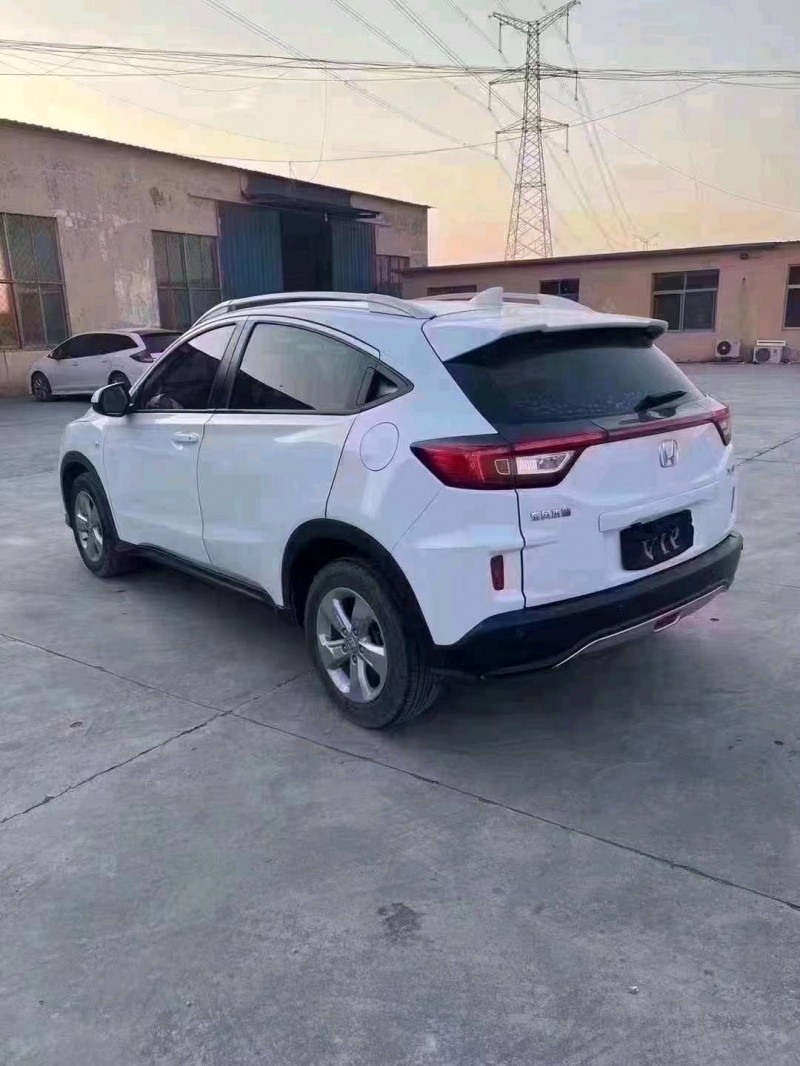 济宁18年本田XRV4