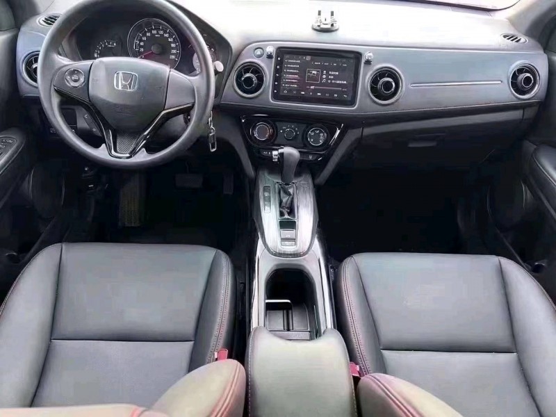 济宁18年本田XRV8