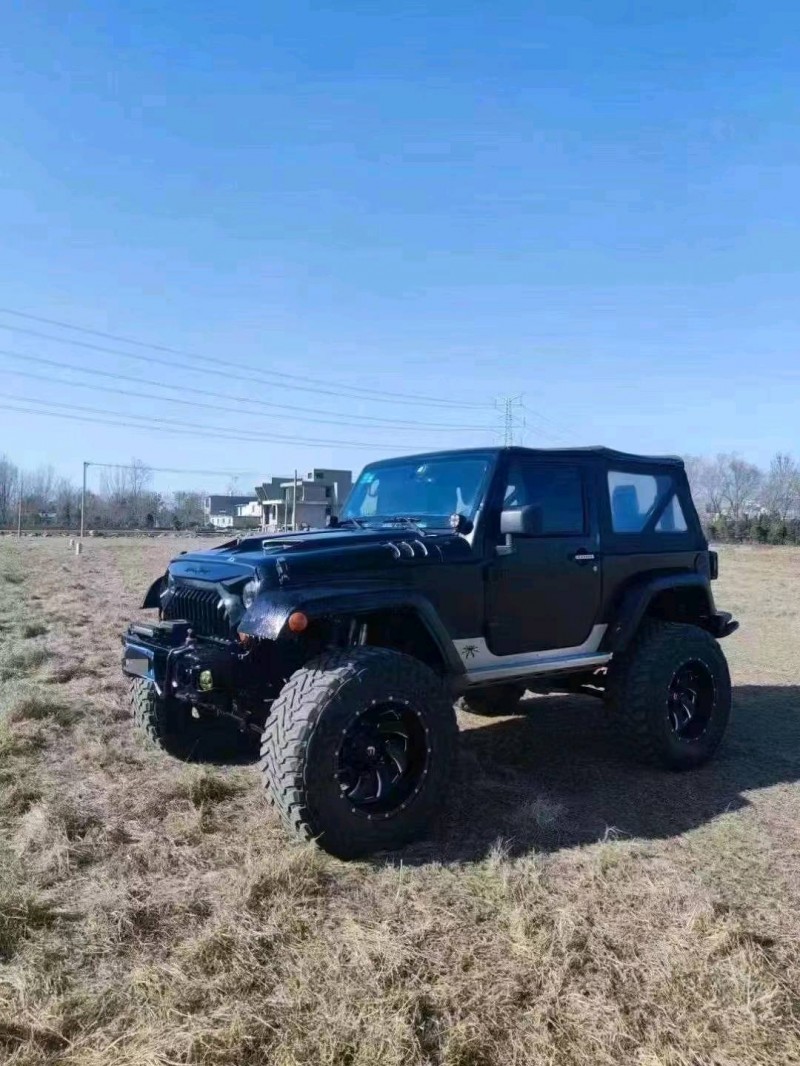 青岛13年Jeep牧马人3