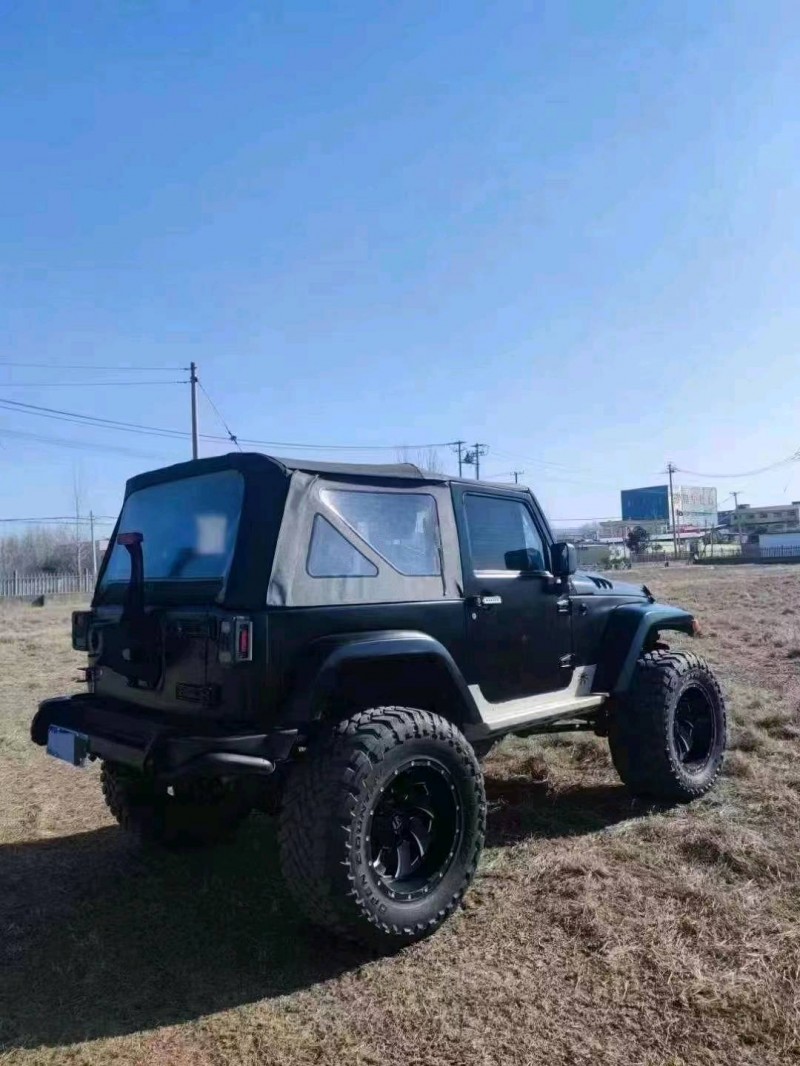 青岛13年Jeep牧马人4