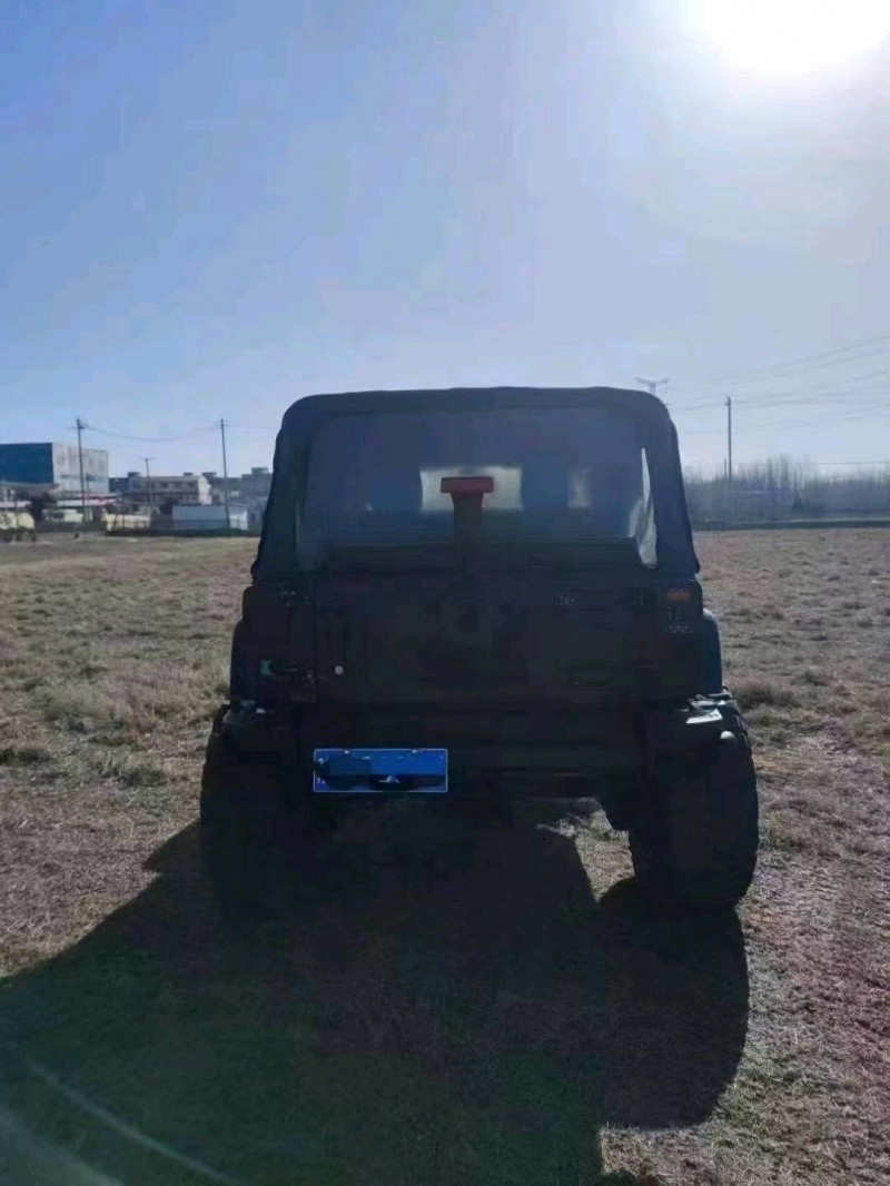 青岛13年Jeep牧马人9