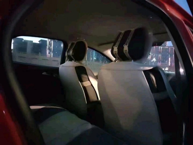 济宁13年福特福克斯7