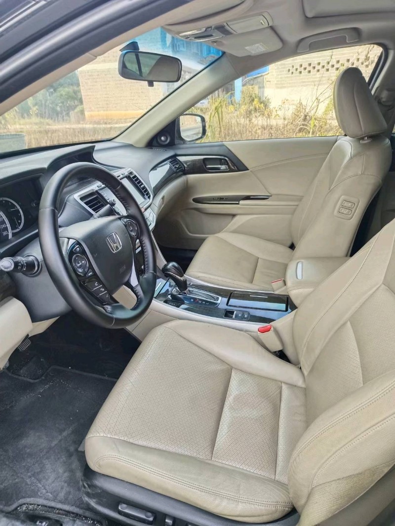 济南14年本田雅阁4