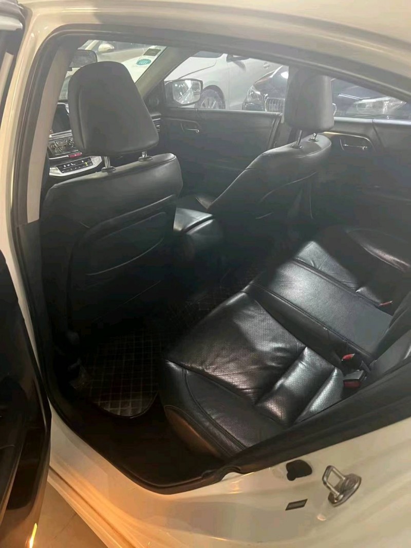 济南14年本田雅阁4