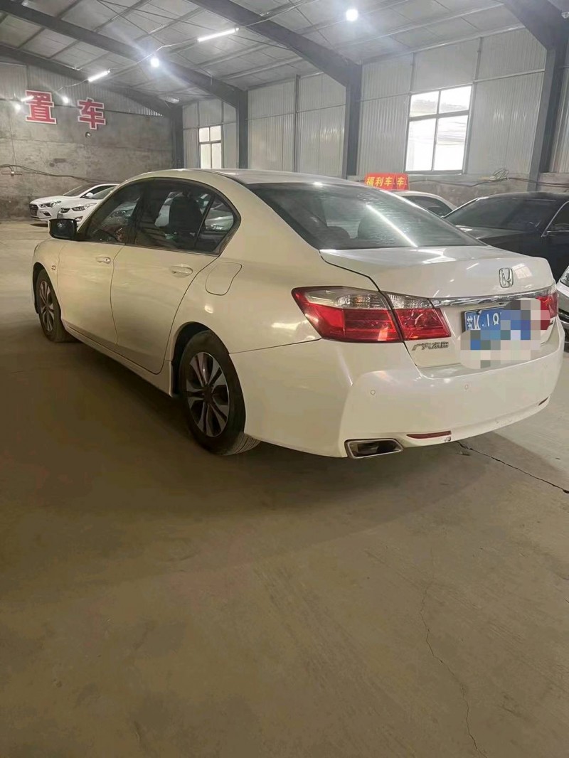 济南14年本田雅阁7