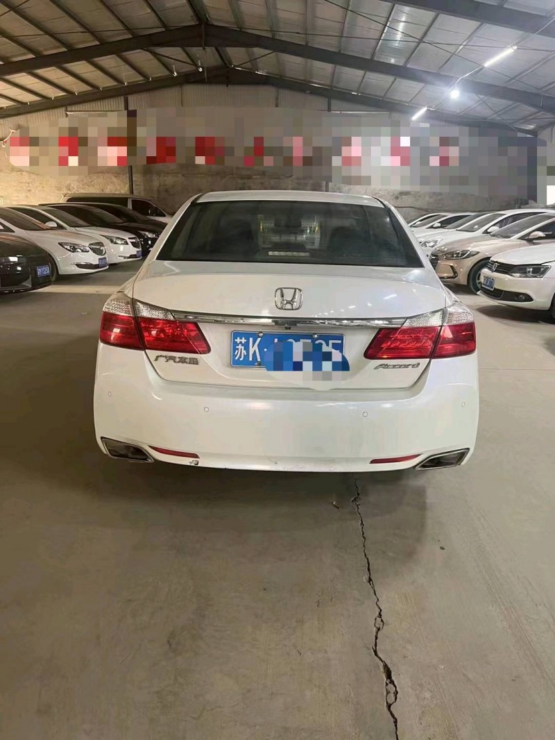 济南14年本田雅阁8