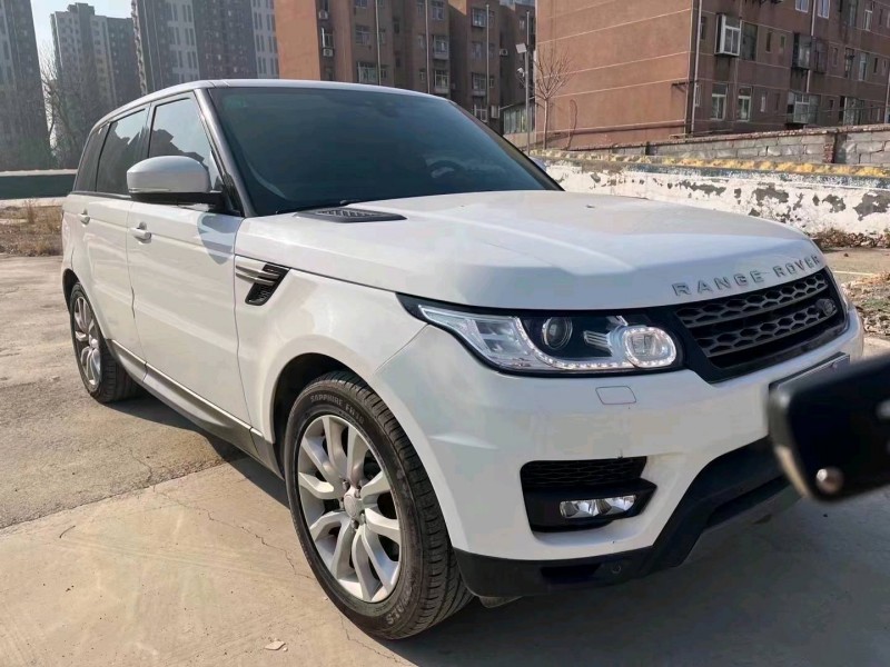 东营17年路虎揽胜运动7