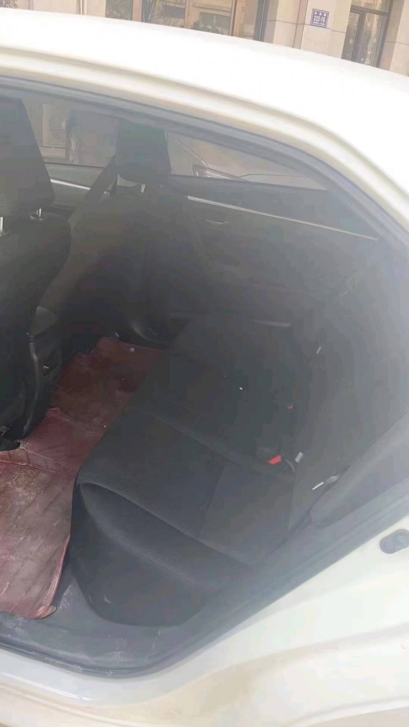 济宁19年丰田卡罗拉6