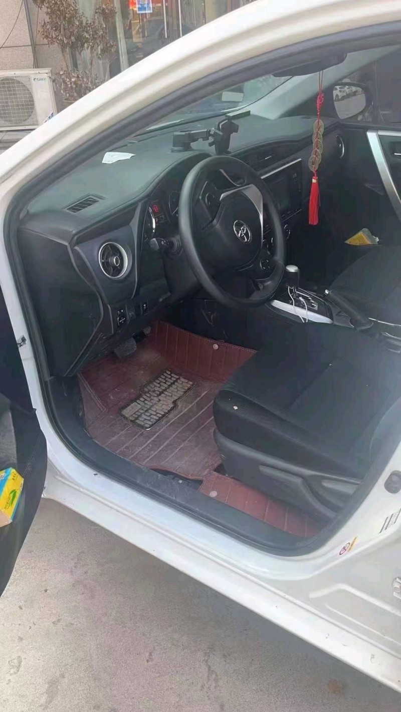 济宁19年丰田卡罗拉7