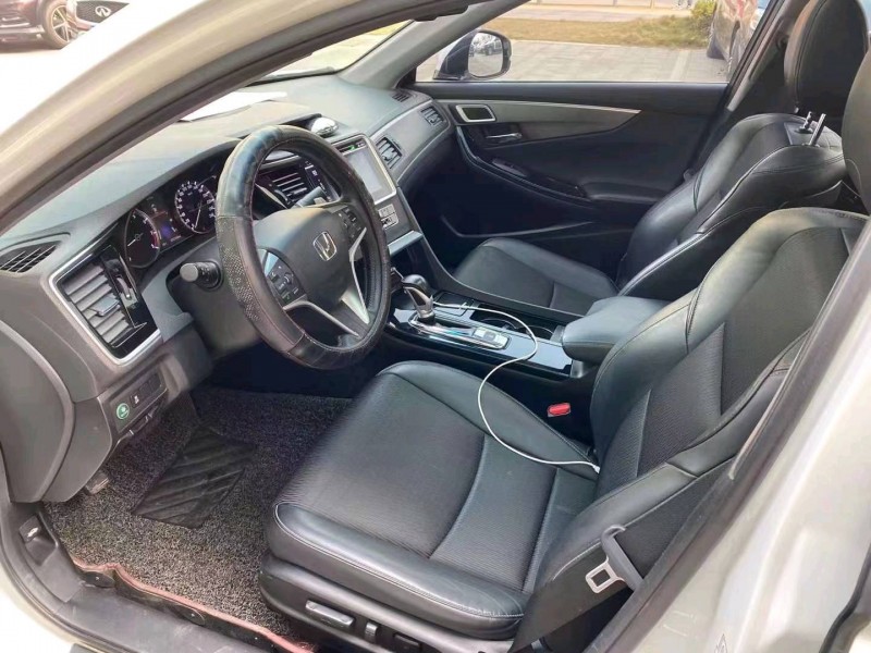 邵阳16年本田思铂睿2