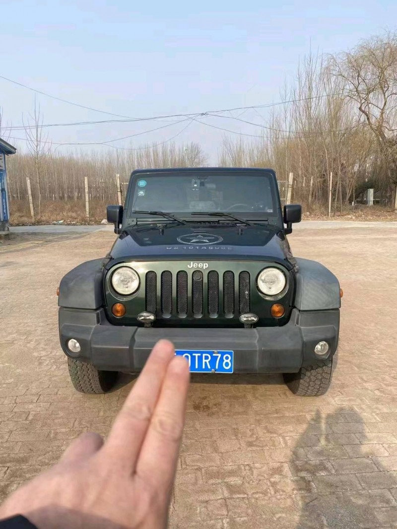 枣庄13年Jeep牧马人1