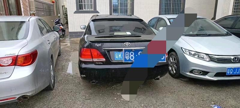 中山06年丰田皇冠3