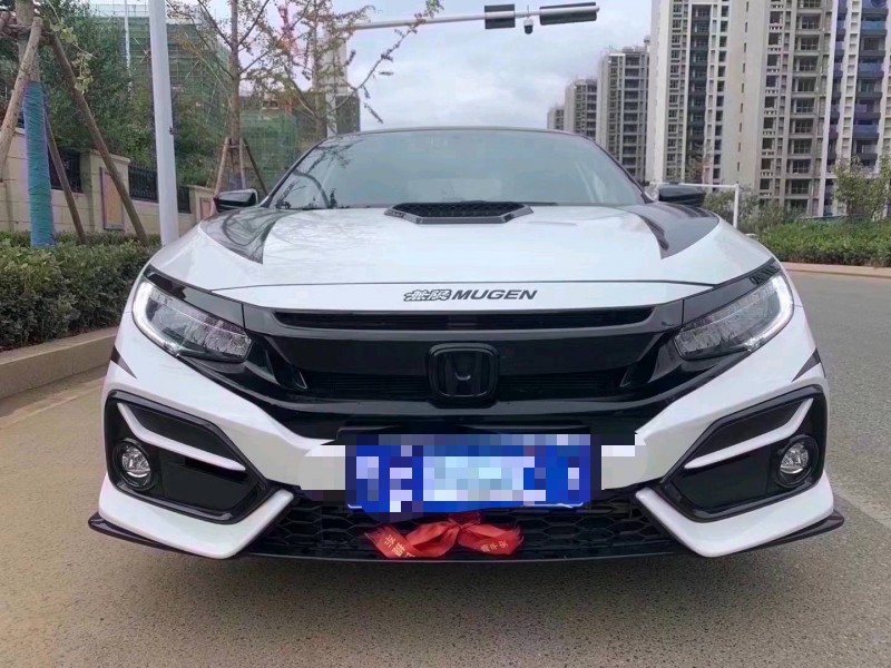 青岛22年本田思域1