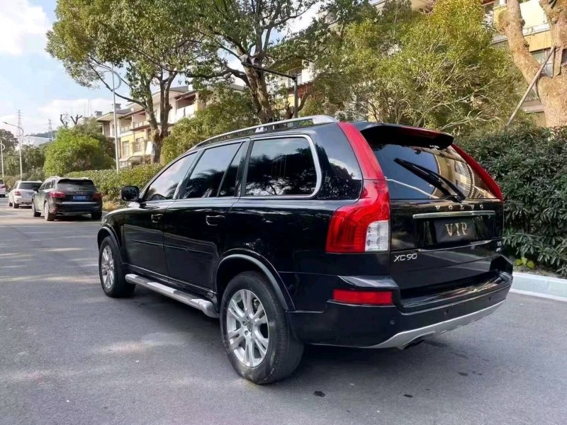 嘉兴13年沃尔沃XC907