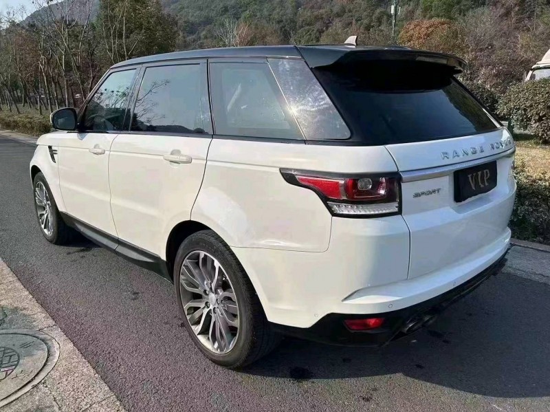 北京17年路虎揽胜运动6