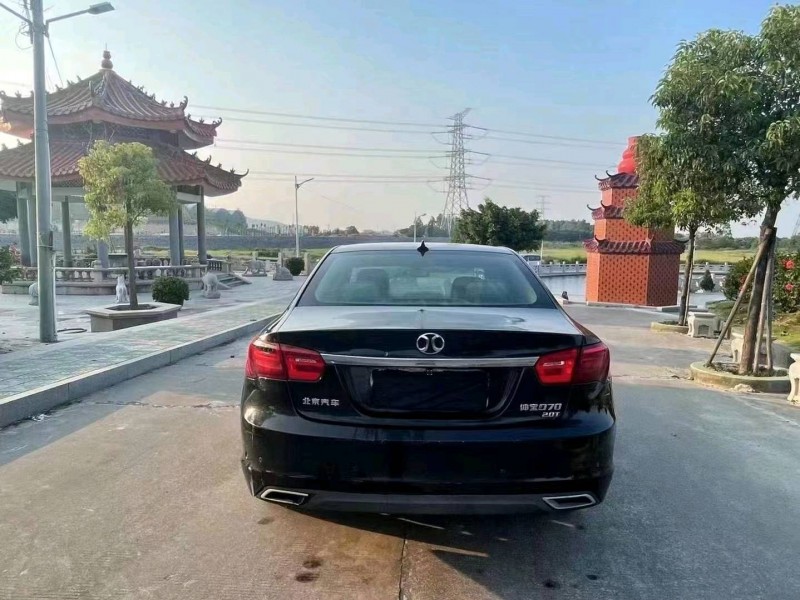 汕頭16年北汽紳寶D707
