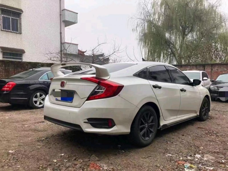 嘉兴21年本田思域7