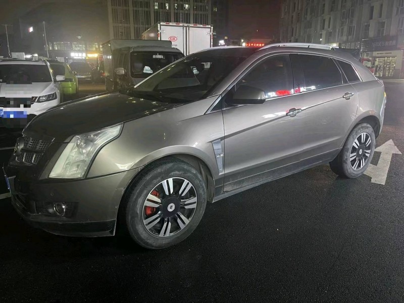 重庆12年凯迪拉克SRX2