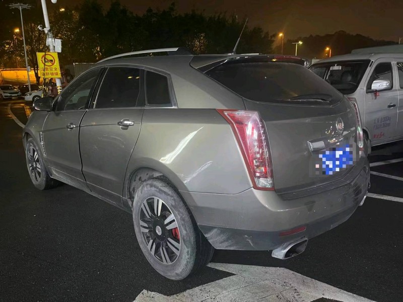 重庆12年凯迪拉克SRX7