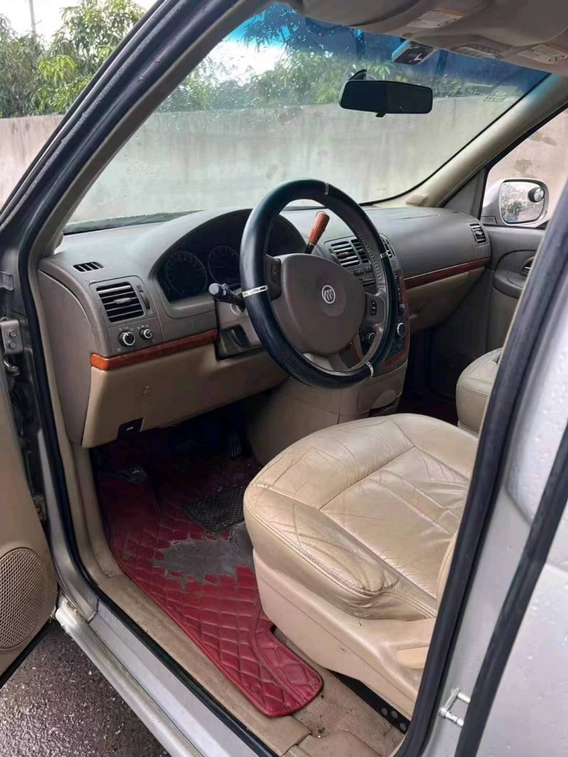 梧州11年别克GL82