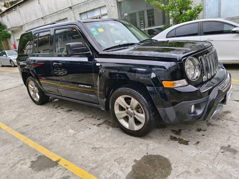 广州15年Jeep自由客2